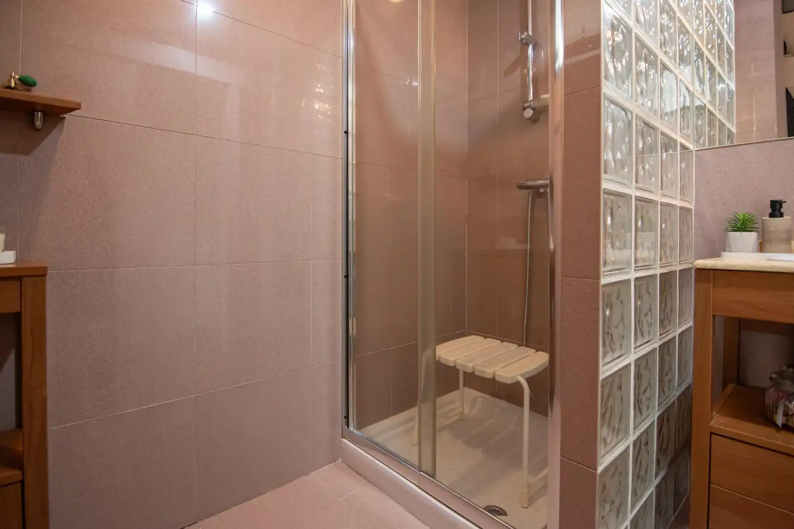 Baño de Casa o chalet en venta en Bergondo con Calefacción, Jardín privado y Trastero