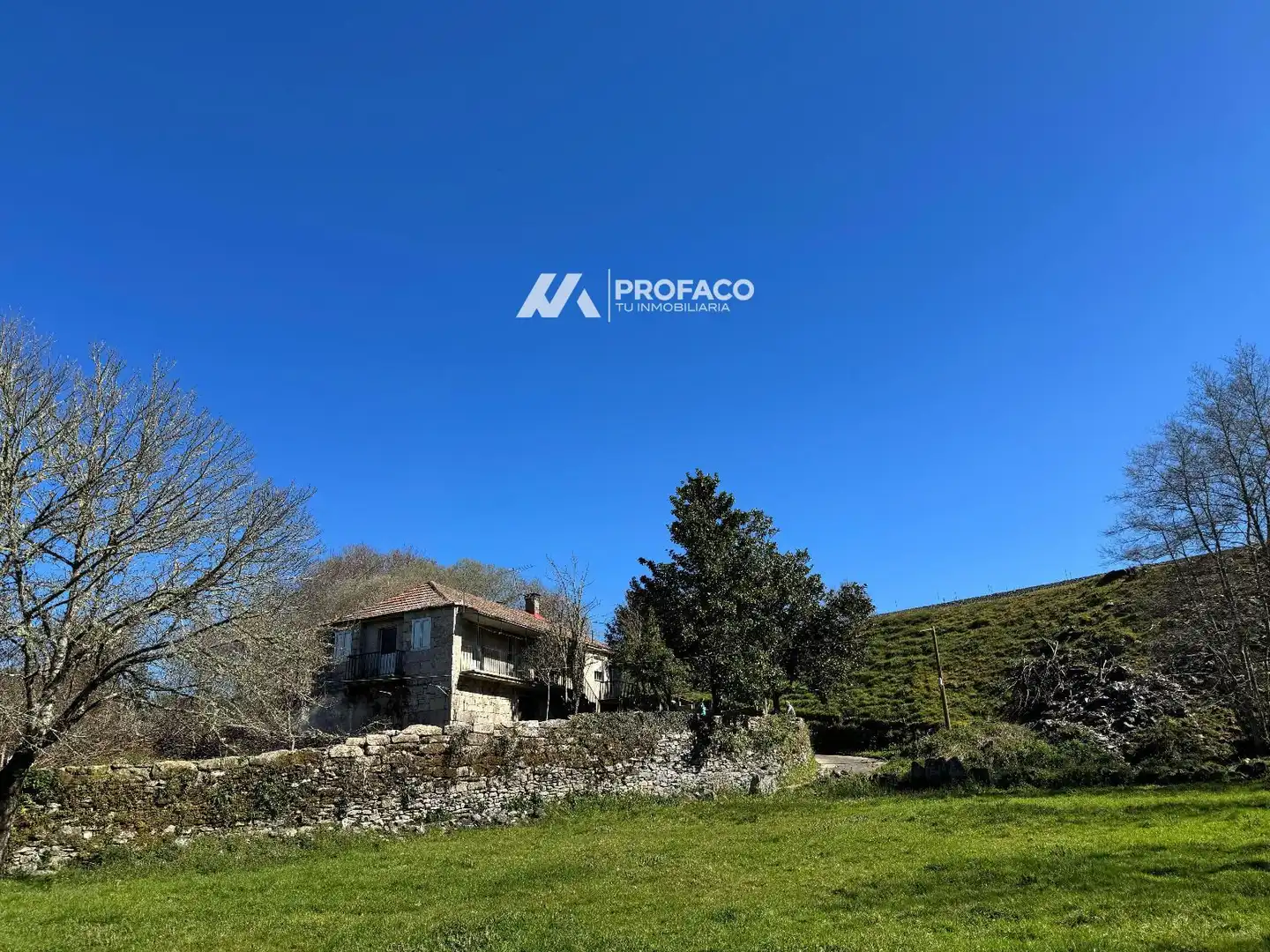 Vista exterior de Casa o chalet en venta en O Irixo con Terraza y Amueblado