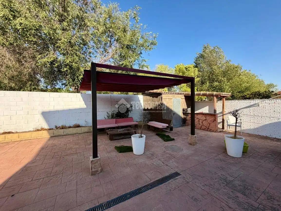 Terrassa de Casa adosada en venda en Cubas de la Sagra amb Aire condicionat, Calefacció i Terrassa