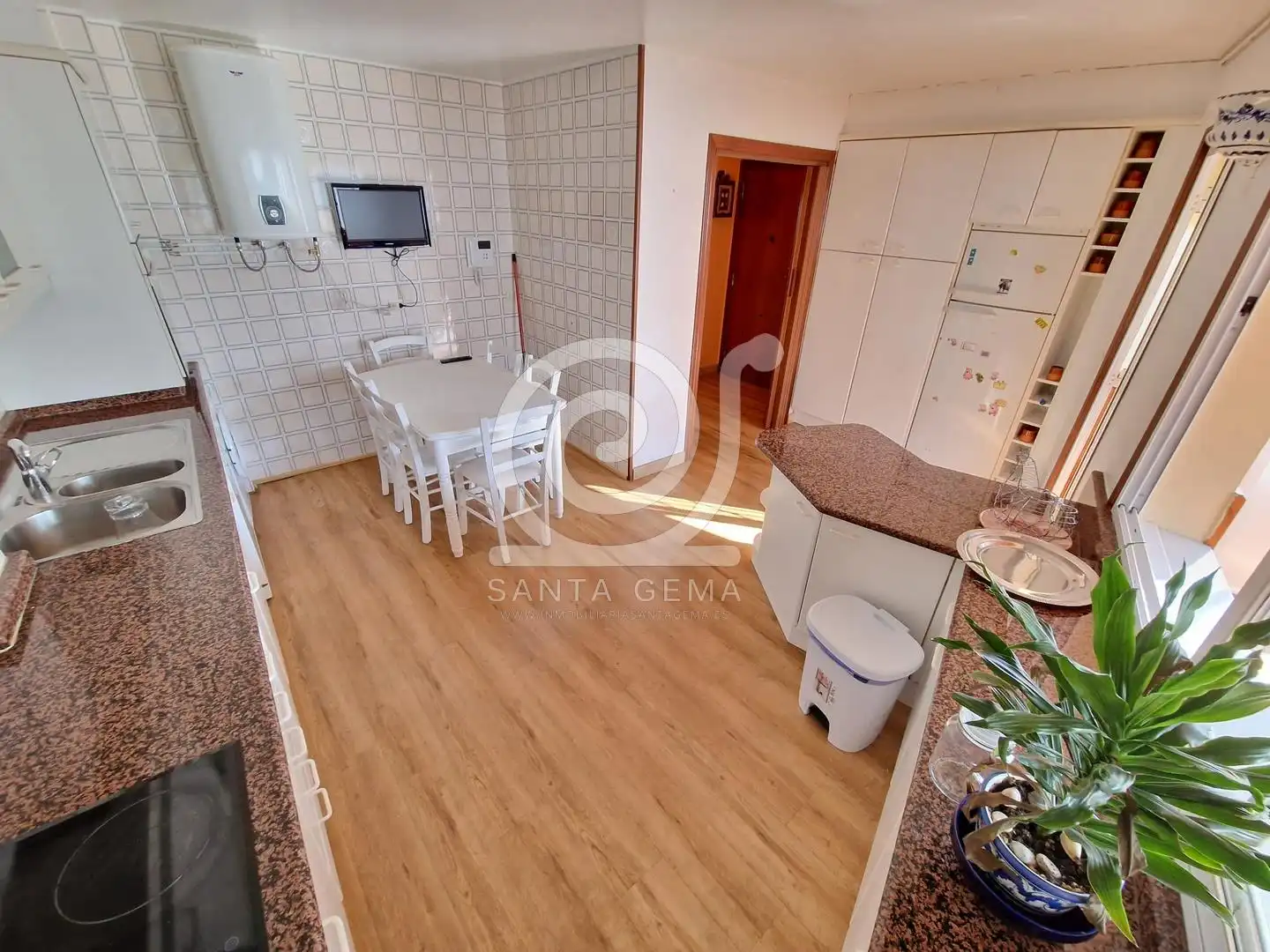 Kitchen of Flat for sale in A Coruña Capital   with Heating, Terrace and Furnished
