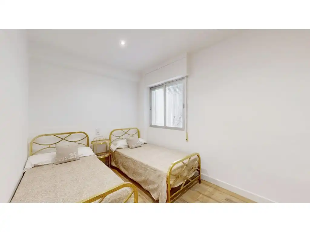 Schlafzimmer von Wohnung zum Verkauf in Montán