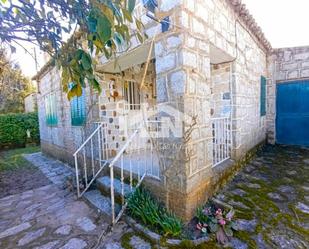 Vista exterior de Casa o xalet en venda en Herradón de Pinares amb Calefacció, Jardí privat i Terrassa