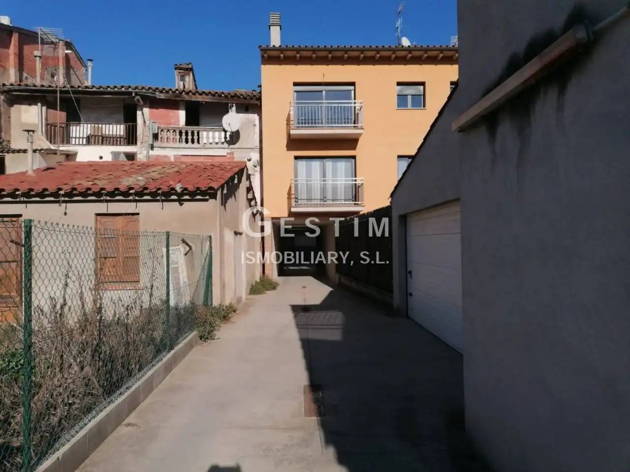 Vista exterior de Pis en venda en Manlleu, Barcelona