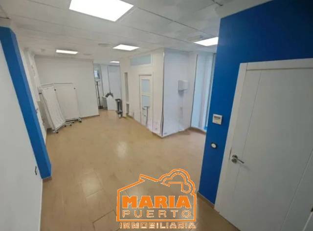 Local comercial en Alquiler en Los Castillejos - La Trinidad