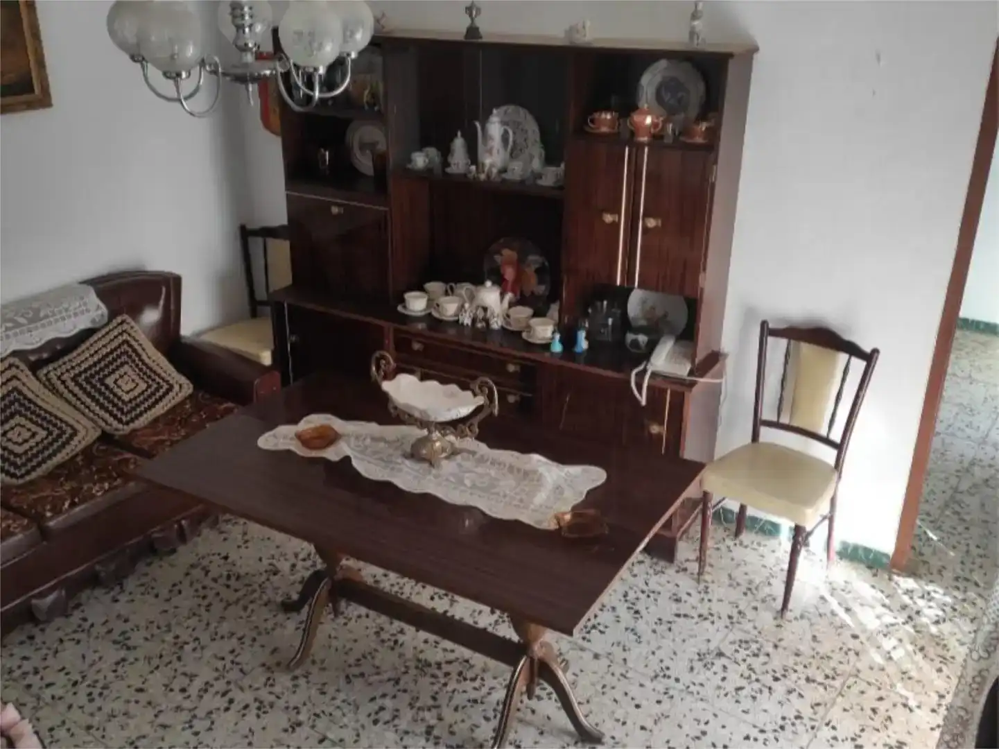 Menjador de Casa adosada en venda en Guadix amb Balcó