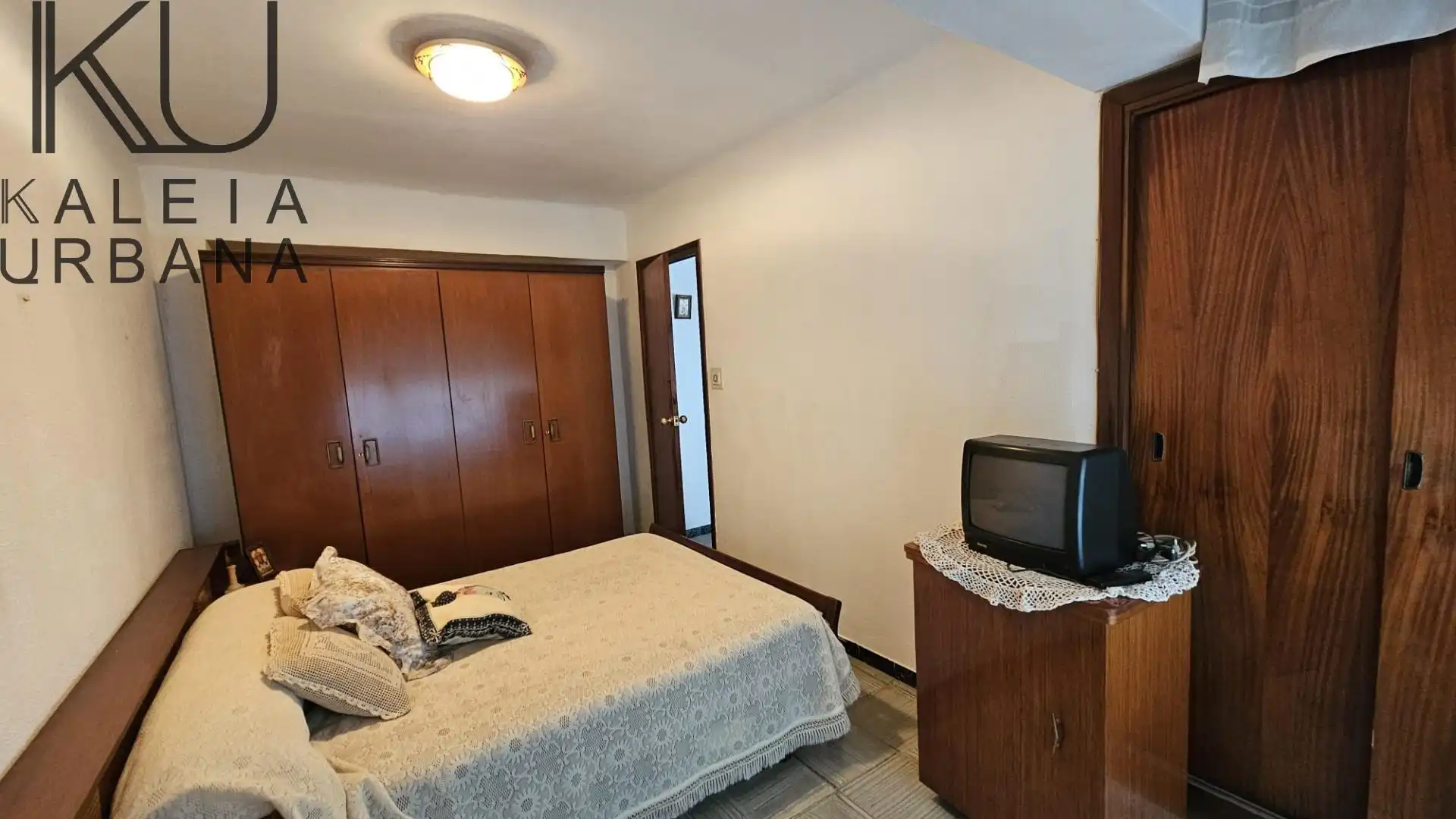 Habitación de Piso en venta en Alicante / Alacant con Balcón