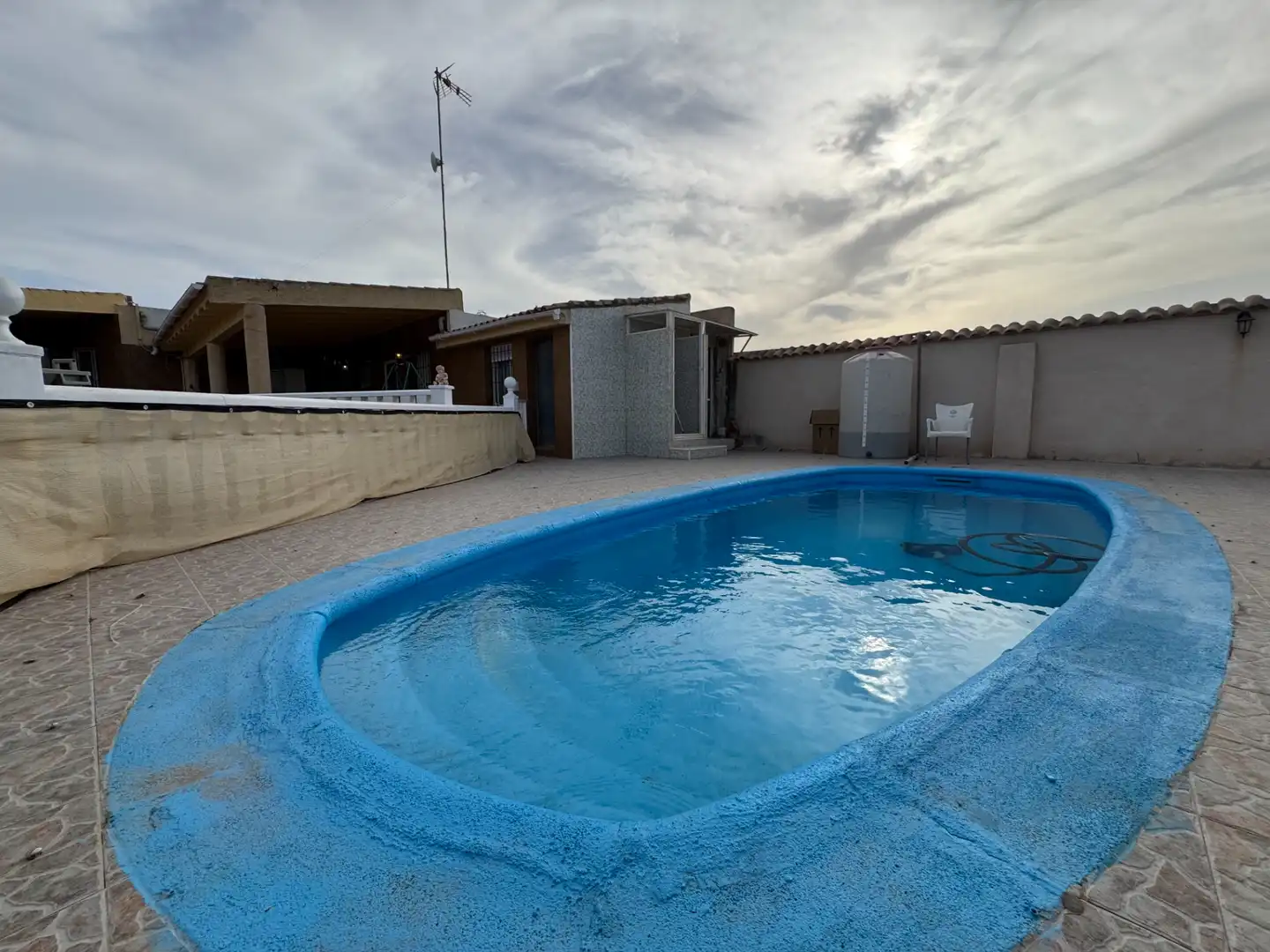 Casa rústica con terraza en venta en Diseminado la Atalaya