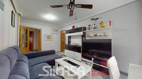 Foto 3 de Piso en venta en Reyes, Parla