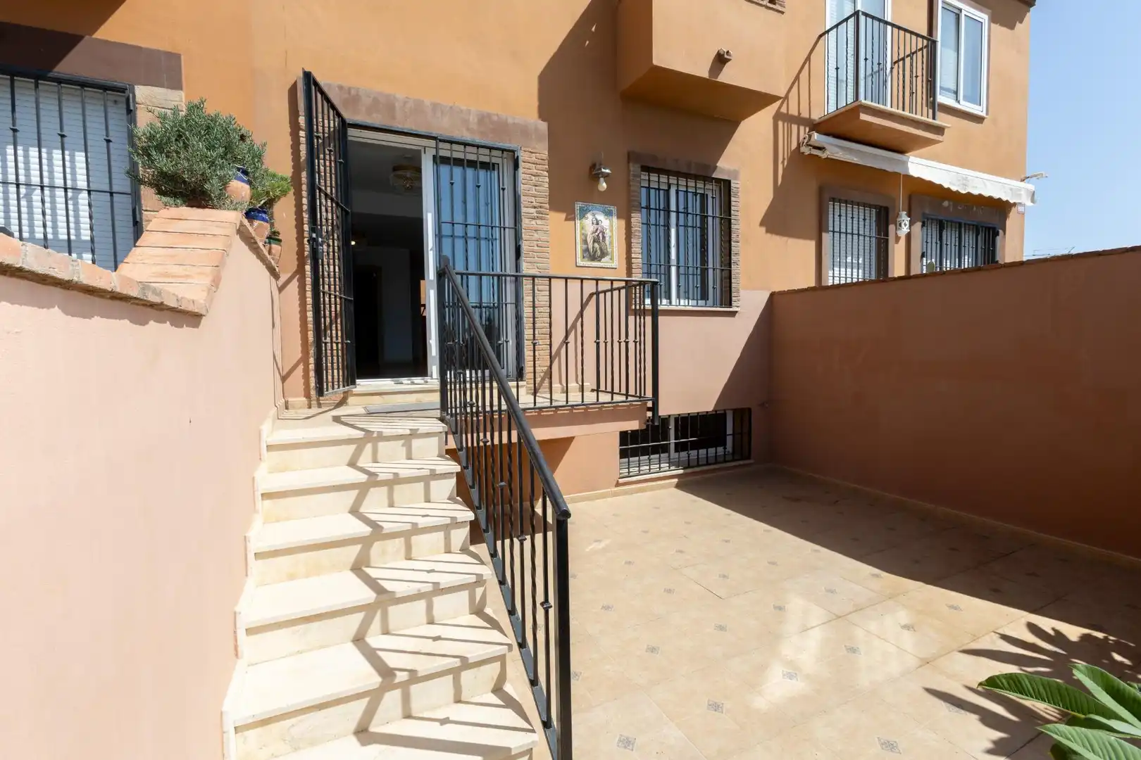 Exterior view of Detached homes for sale in Vélez-Málaga  with Heating, Private garden and Terrace