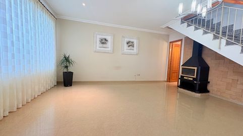 Foto 5 de Casa adosada de alquiler en Carrer de la Plaça de Bous, 22, Benaguasil, Valencia