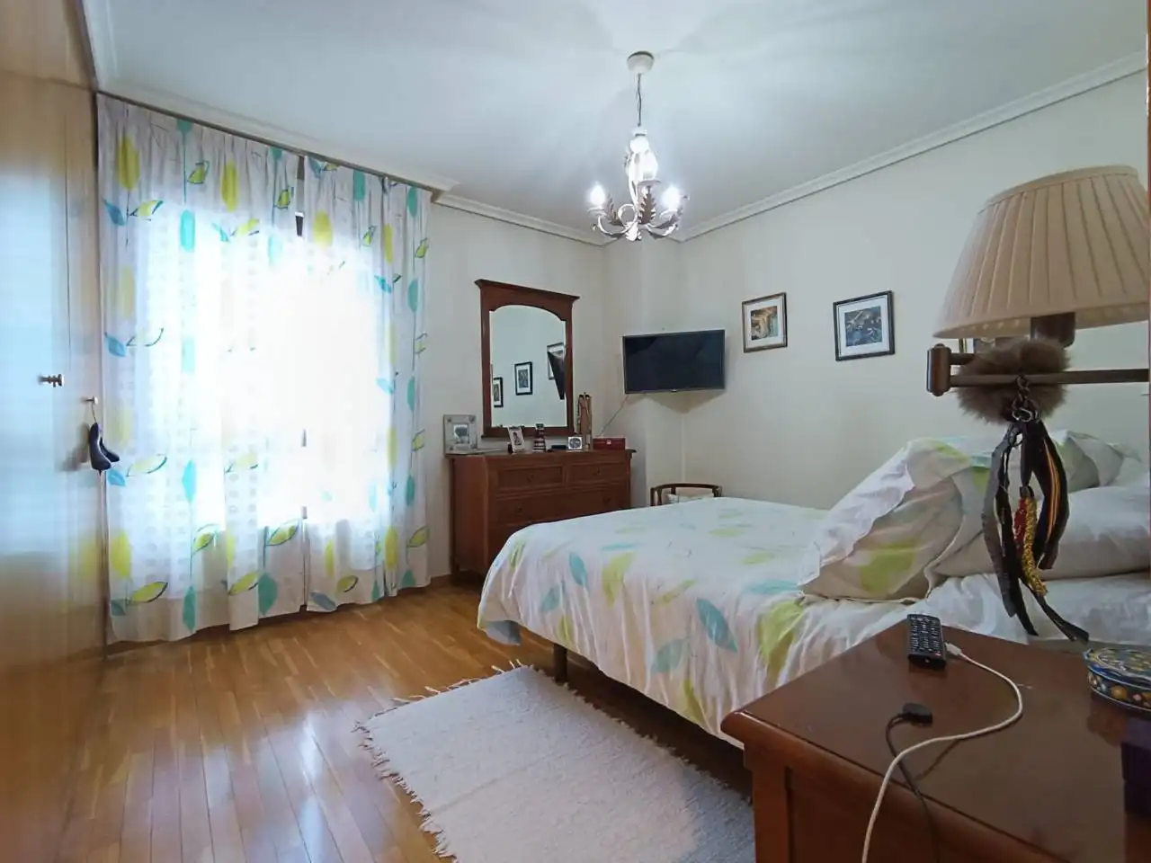 Schlafzimmer von Wohnung zum Verkauf in Burgos mit Heizung, Parkett und Terrasse
