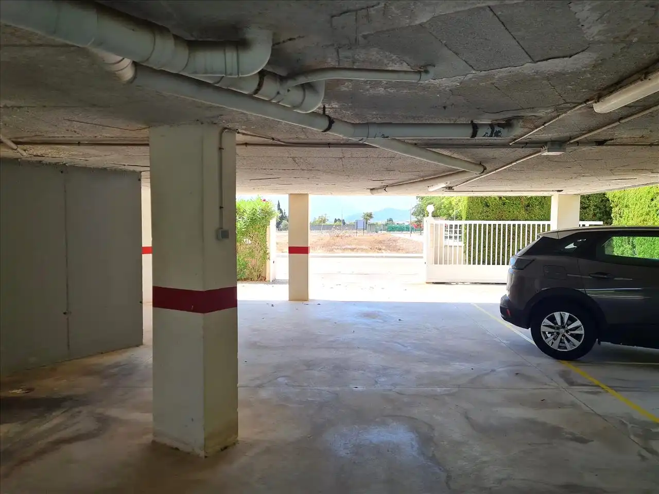 Parkplatz von Garage zum Verkauf in Piles