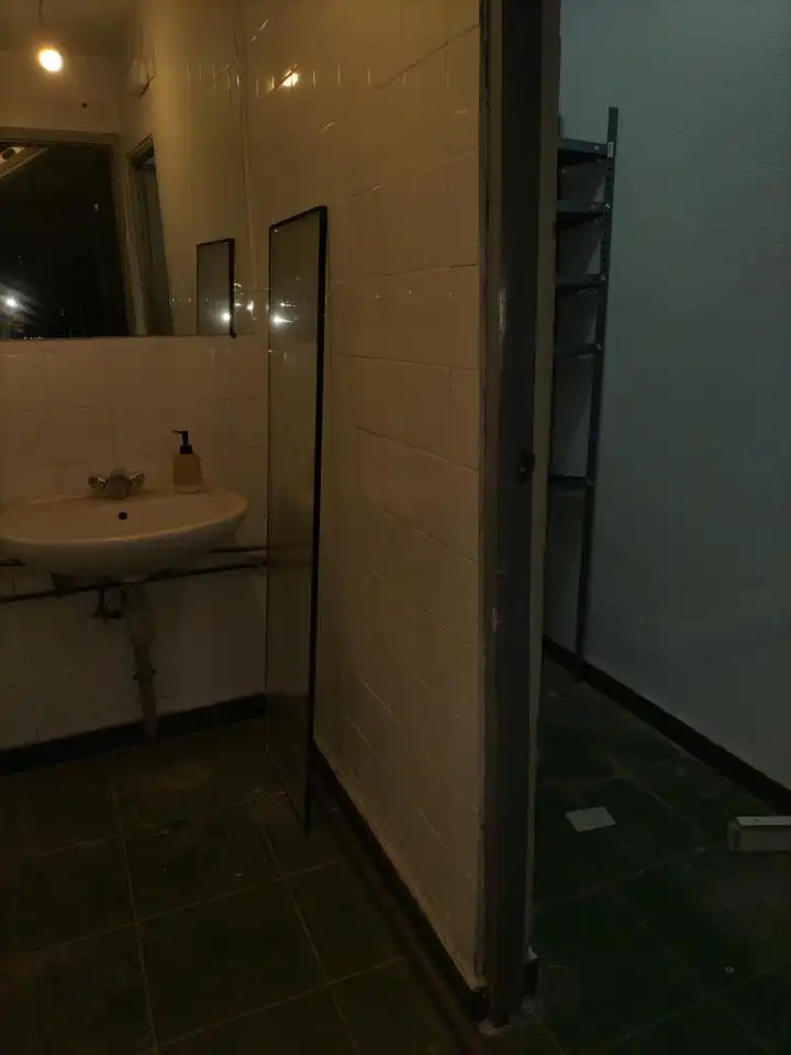 Bathroom of Industrial buildings for rent in Alcalá de Henares