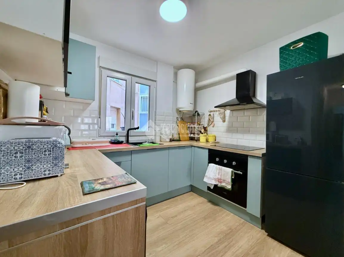 Kitchen of Flat for sale in Alcalá de Henares  with Air Conditioner and Terrace
