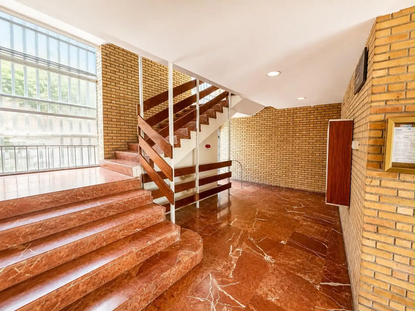 Piso en venta en Alicante / Alacant con Aire acondicionado, Calefacción y Terraza