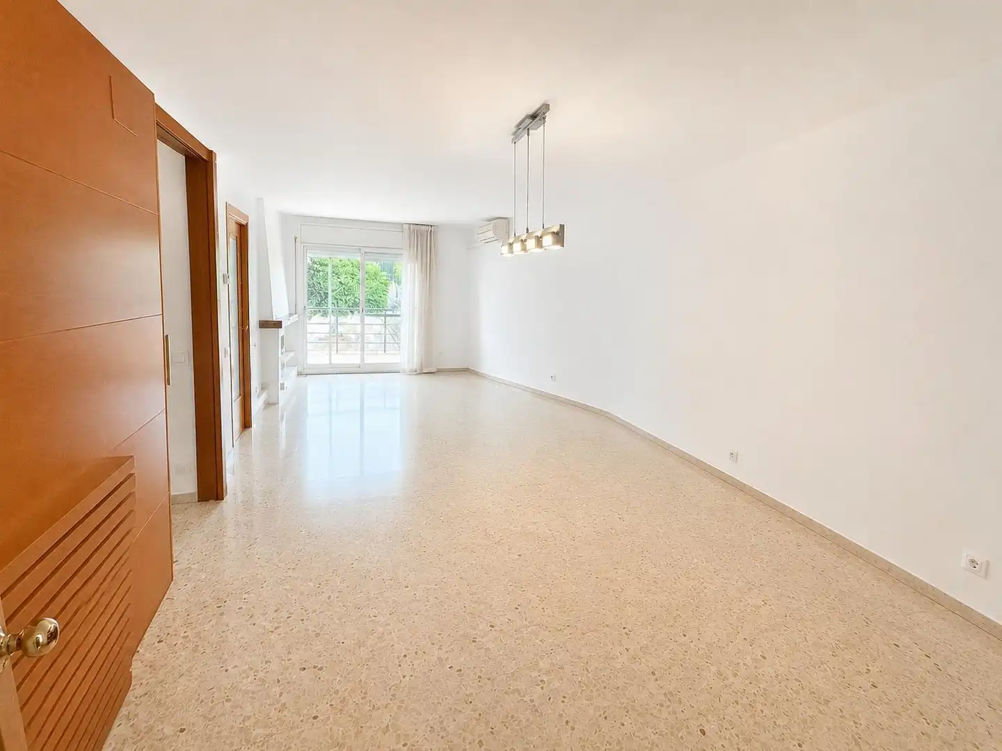 Menjador de Casa o xalet en venda en Castellar del Vallès amb Aire condicionat, Calefacció i Terrassa
