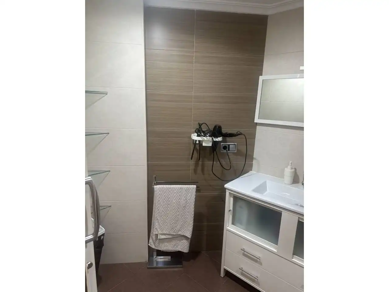 Bathroom of Attic for sale in Valencia  with Air Conditioner, Parquet flooring and Terrace