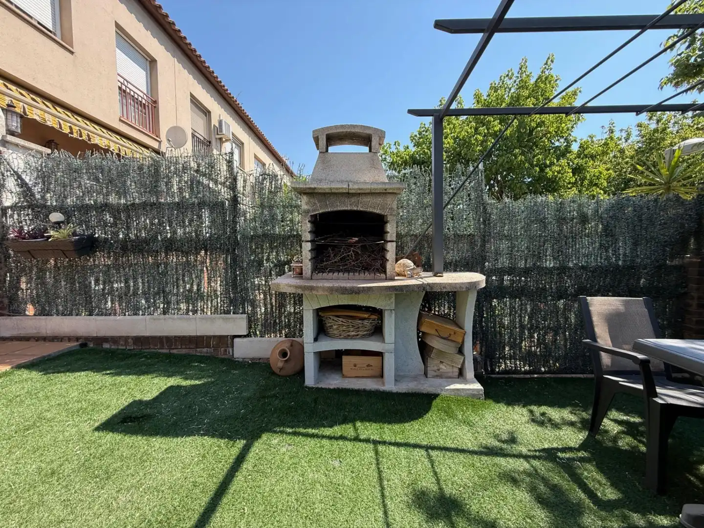 Terrassa de Casa adosada en venda en Barberà del Vallès amb Aire condicionat, Calefacció i Jardí privat
