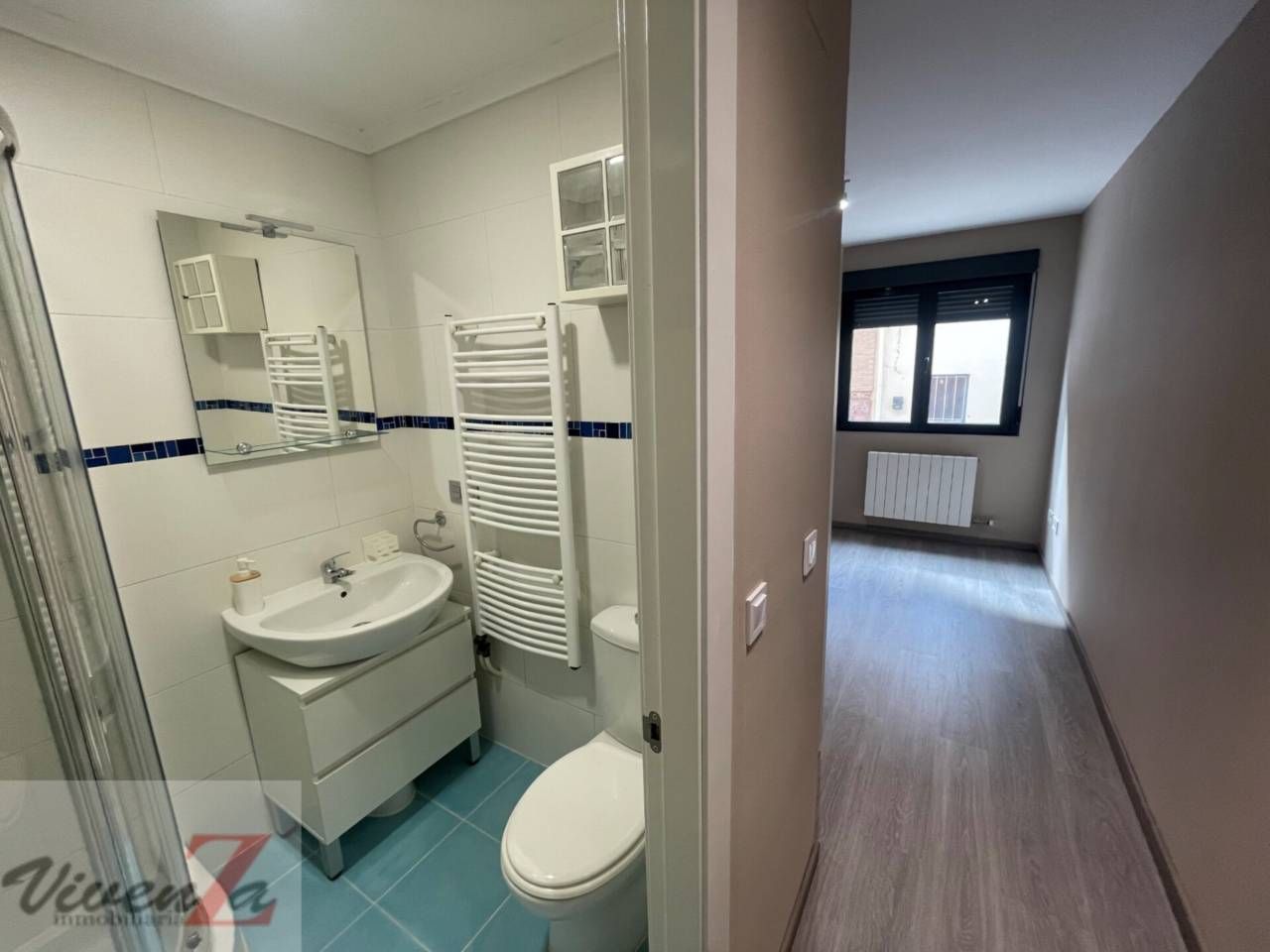 Bathroom of Flat for sale in Zamora Capital   with Heating, Terrace and Alarm