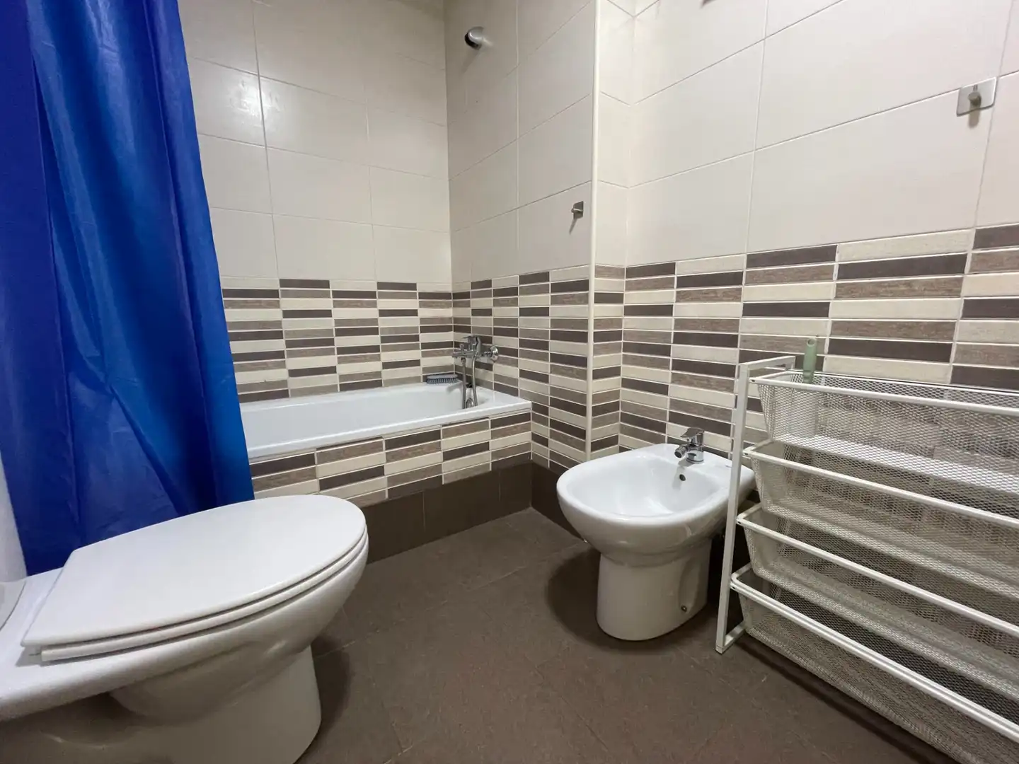 Baño de Apartamento de alquiler en Sama