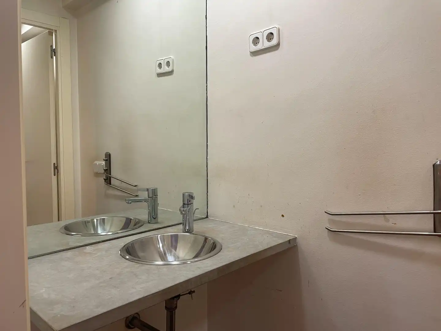 Baño de Dúplex en venta en San Sebastián de los Reyes con Aire acondicionado, Calefacción y Piscina comunitaria