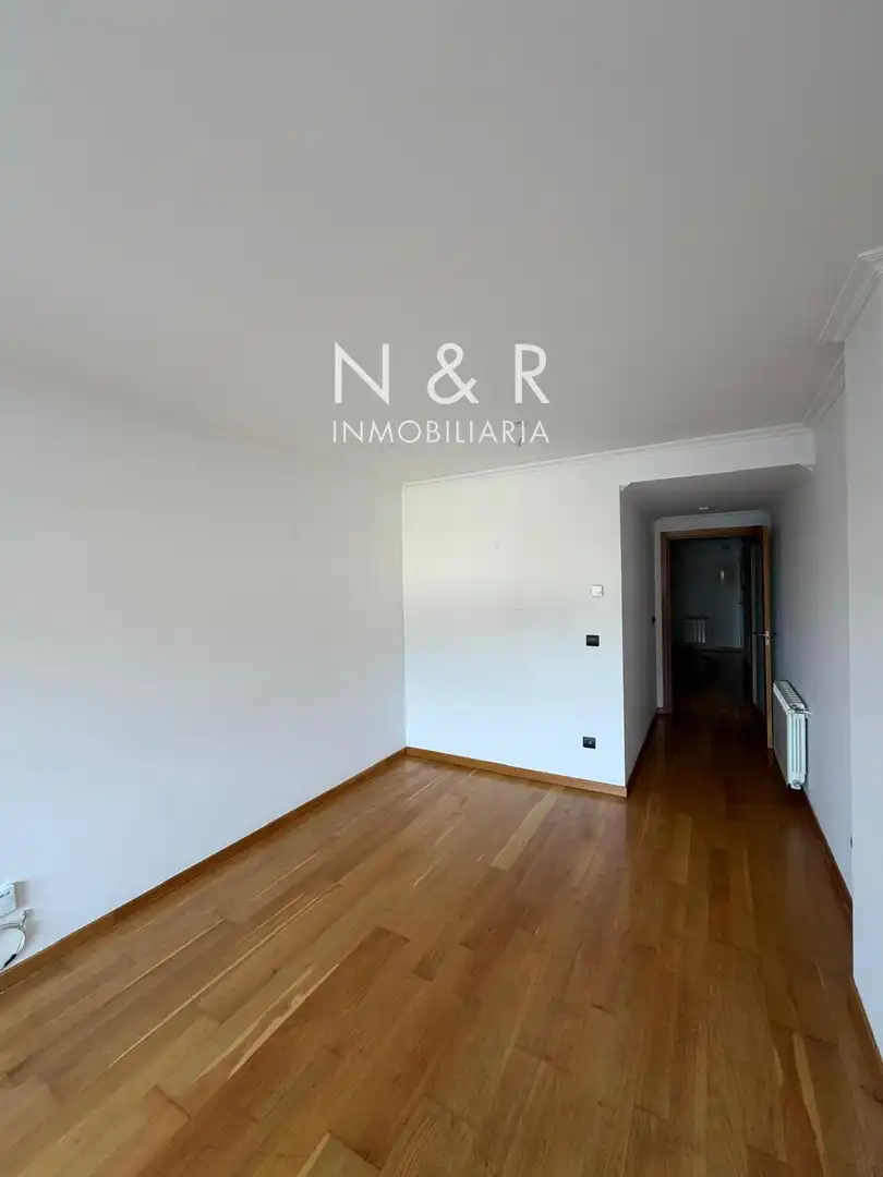 Flat for rent in Santiago de Compostela   with Heating