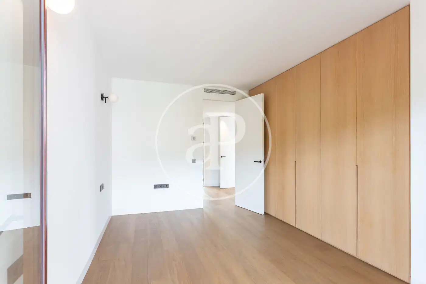 Habitación de Piso de alquiler en Barcelona con Aire acondicionado, Calefacción y Jardín privado