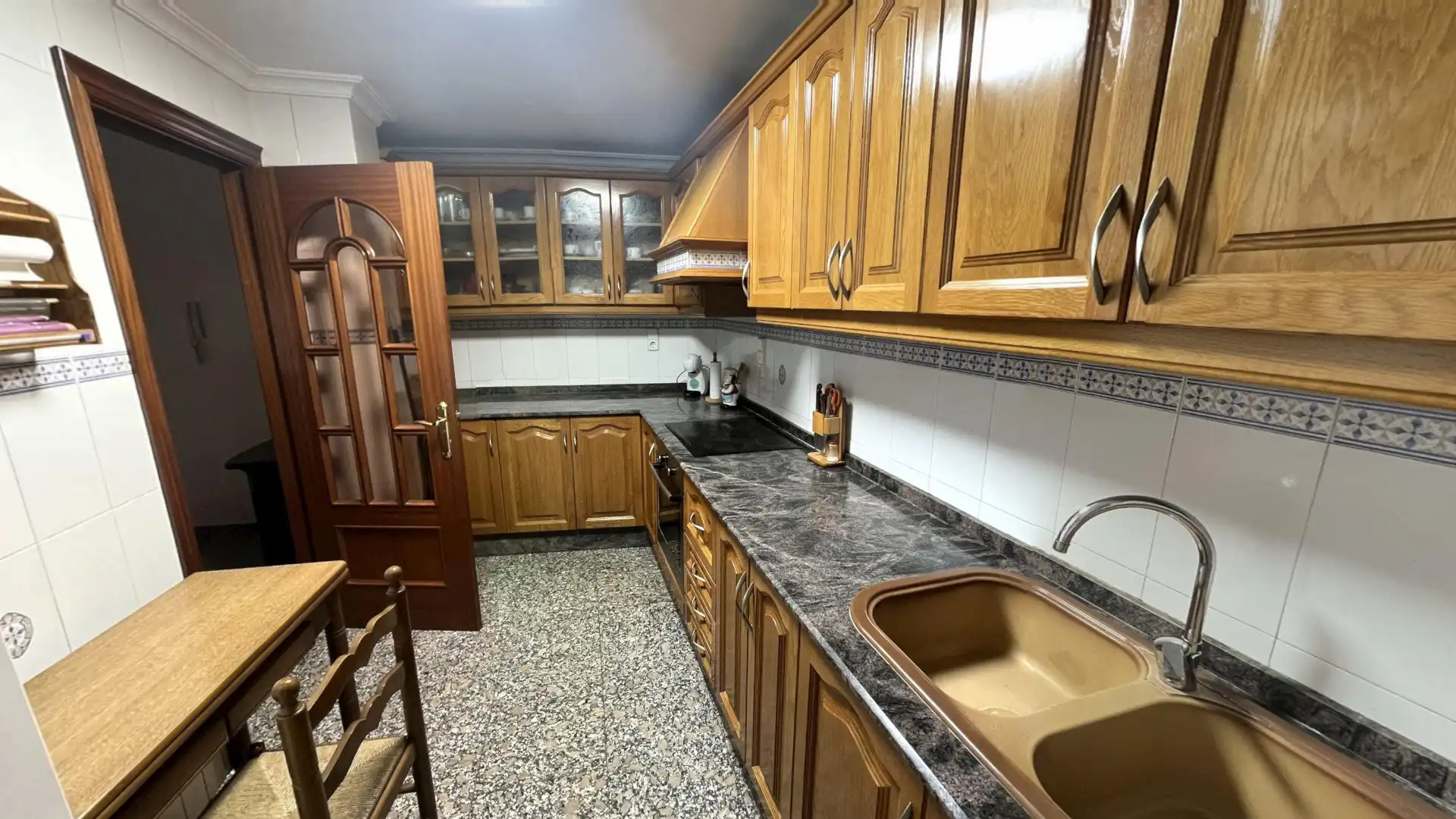 Cocina de Casa adosada en venta en Utiel con Calefacción, Amueblado y Balcón