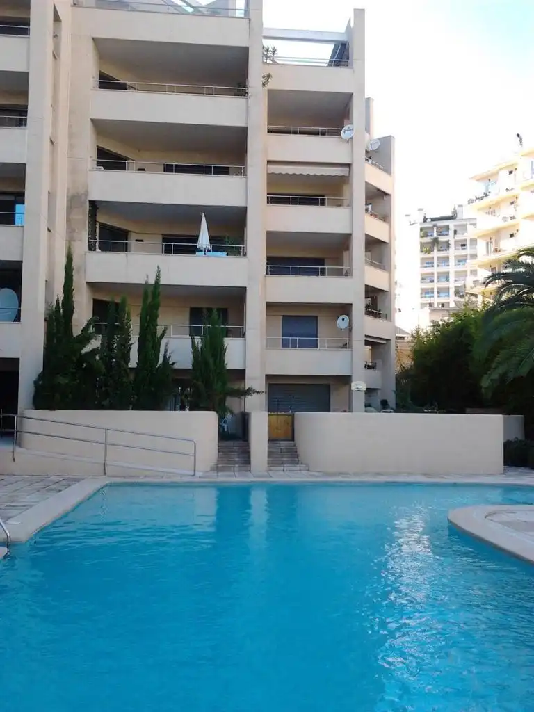 Piscina de Apartament de lloguer en  Palma de Mallorca amb Aire condicionat, Terrassa i Moblat