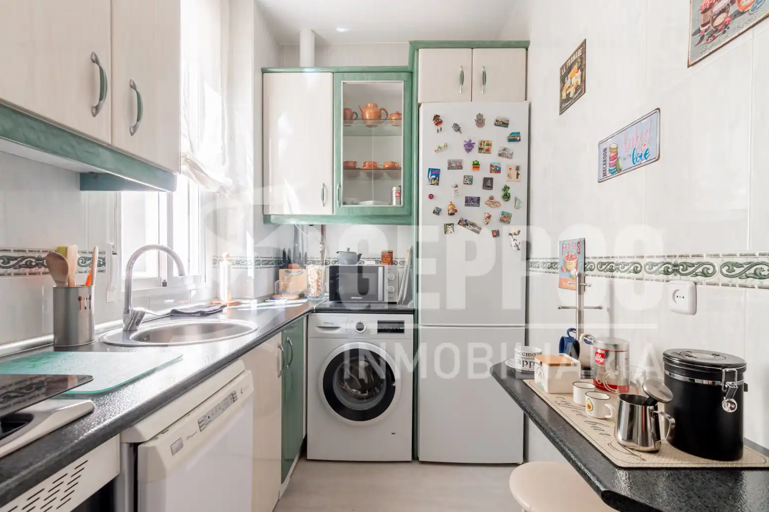 Kitchen of Flat for sale in Madrid