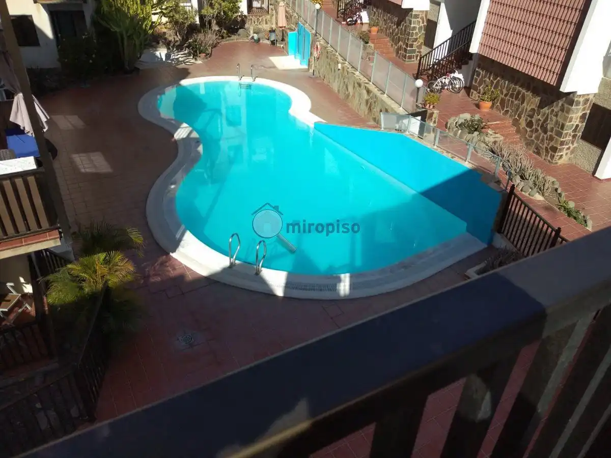 Piscina de Piso de alquiler en Alajeró con Balcón