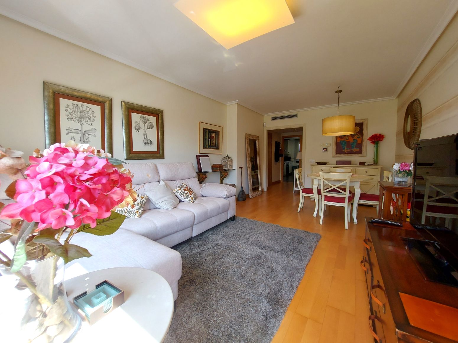 Living room of Flat for sale in  Logroño  with Air Conditioner, Heating and Private garden
