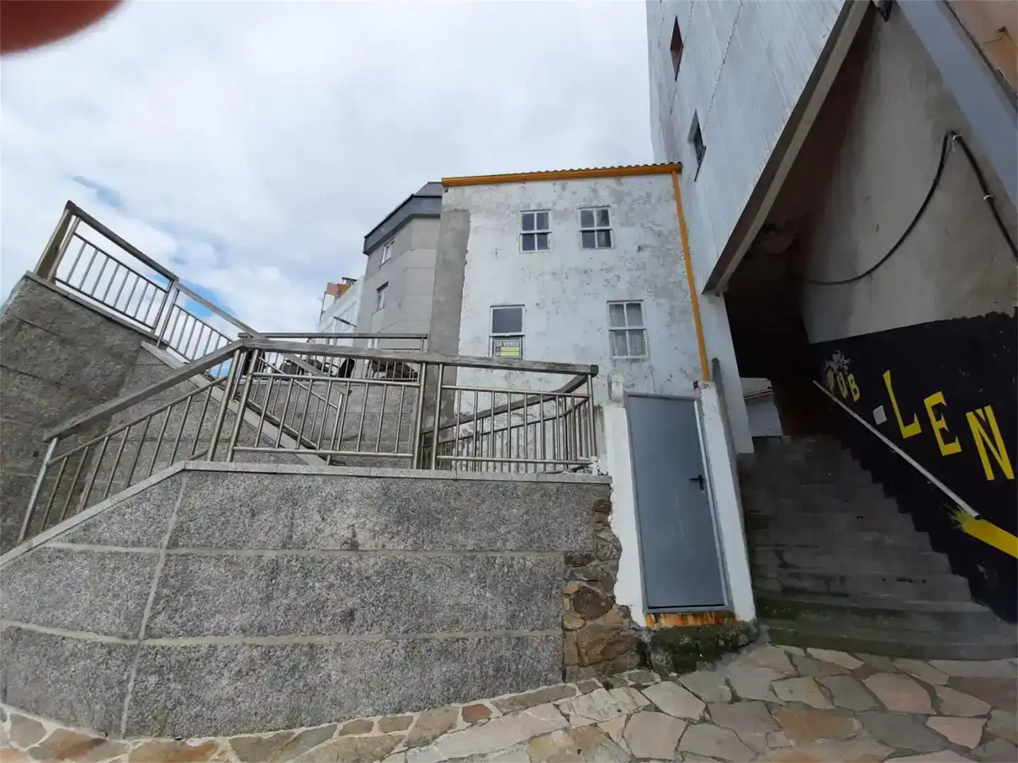 Vista exterior de Casa adosada en venda en Malpica de Bergantiños
