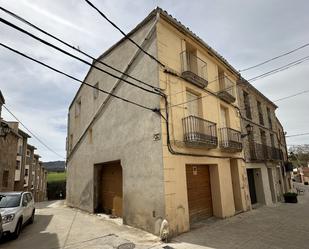 Vista exterior de Casa o xalet en venda en Sant Martí de Tous amb Terrassa i Balcó