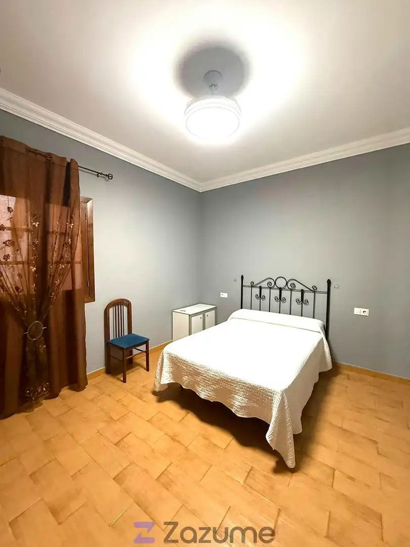 Bedroom of Flat for rent in Fuentes de Andalucía  with Air Conditioner, Heating and Terrace