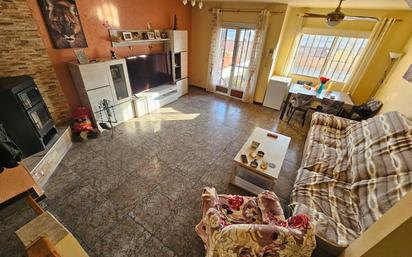 Living room of Single-family semi-detached for sale in Elda  with Air Conditioner, Heating and Private garden