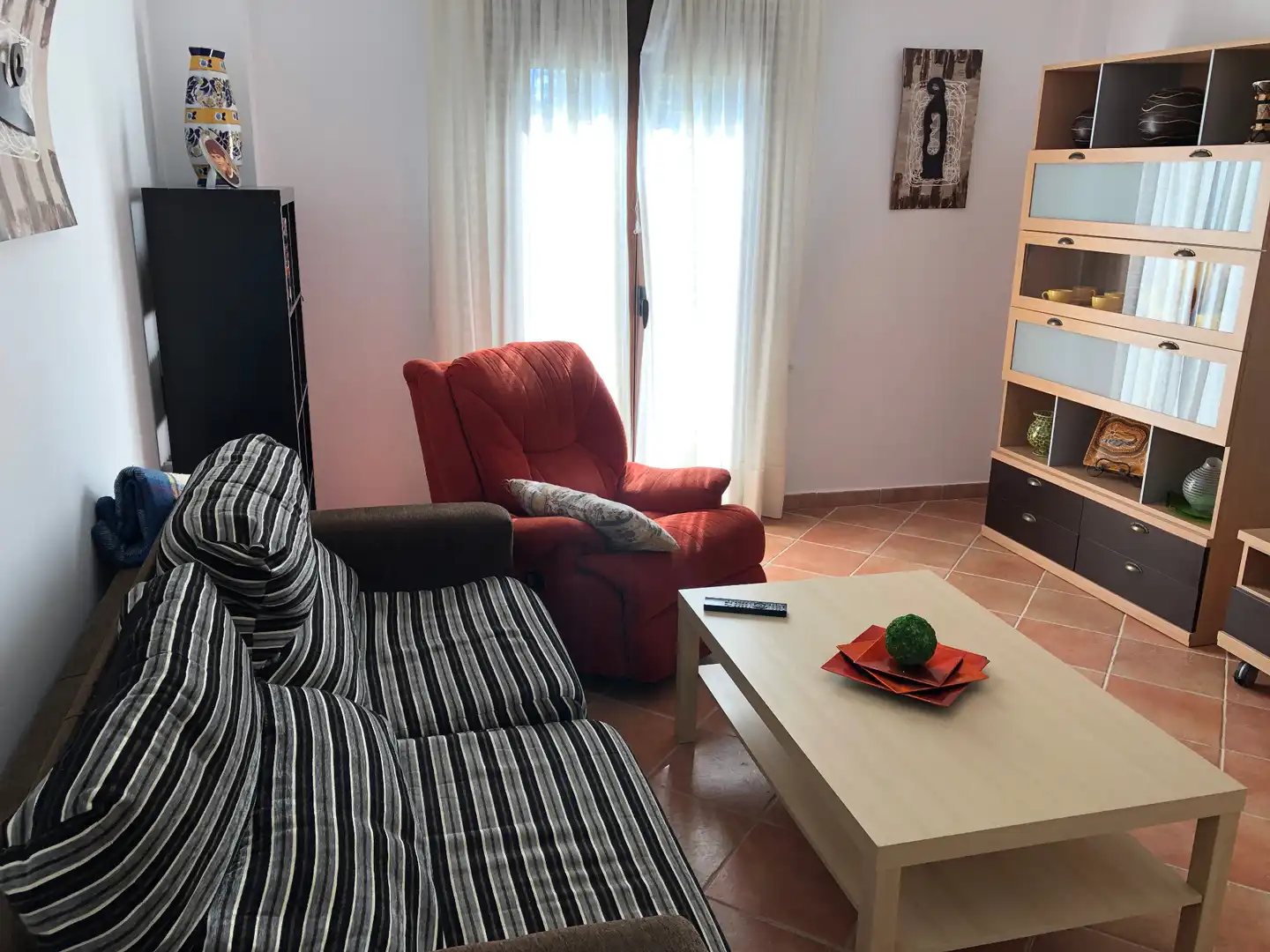 Sala d'estar de Casa o xalet en venda en Atajate amb Terrassa i Moblat