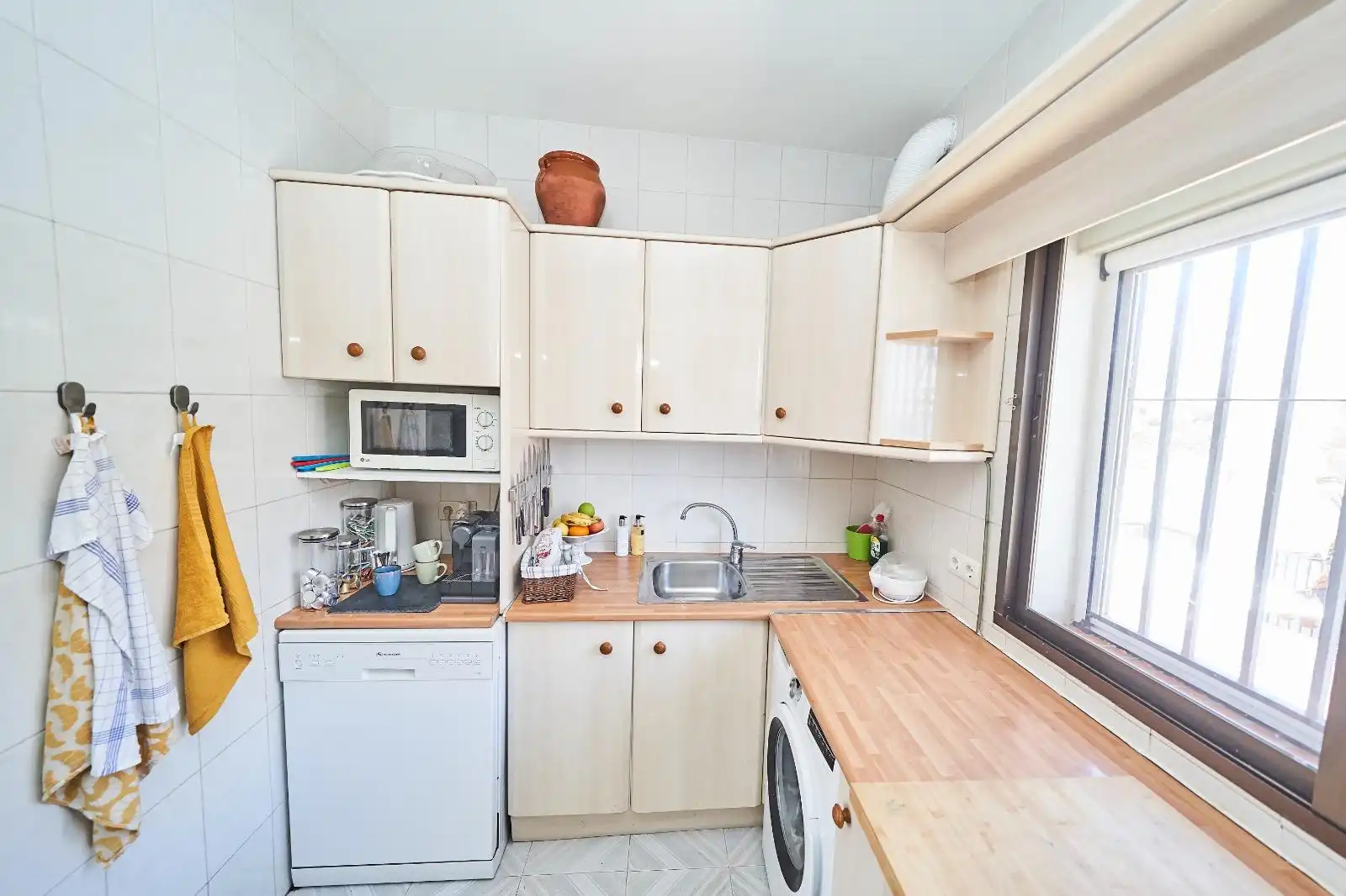 Kitchen of Houses for sale in Torrox  with Air Conditioner, Private garden and Terrace