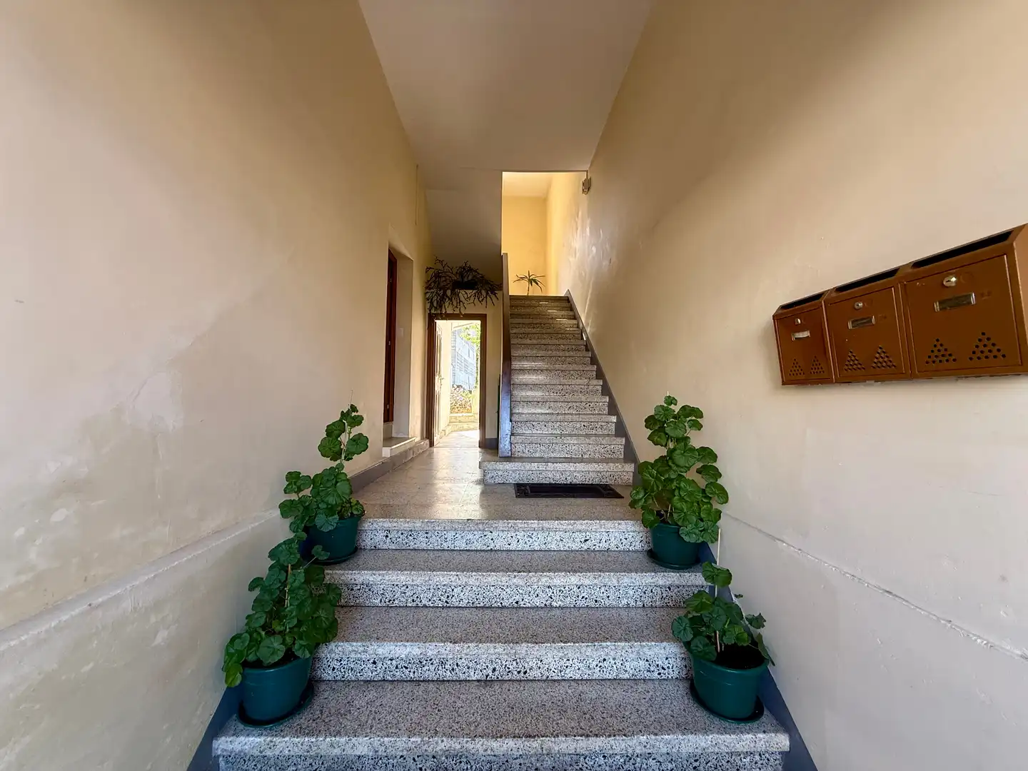 Casa adosada en venda en O Grove   amb Jardí privat, Traster i Moblat