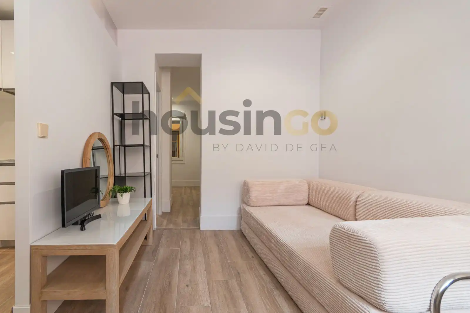 Study for rent in Juan Álvarez Mendizábal, Argüelles