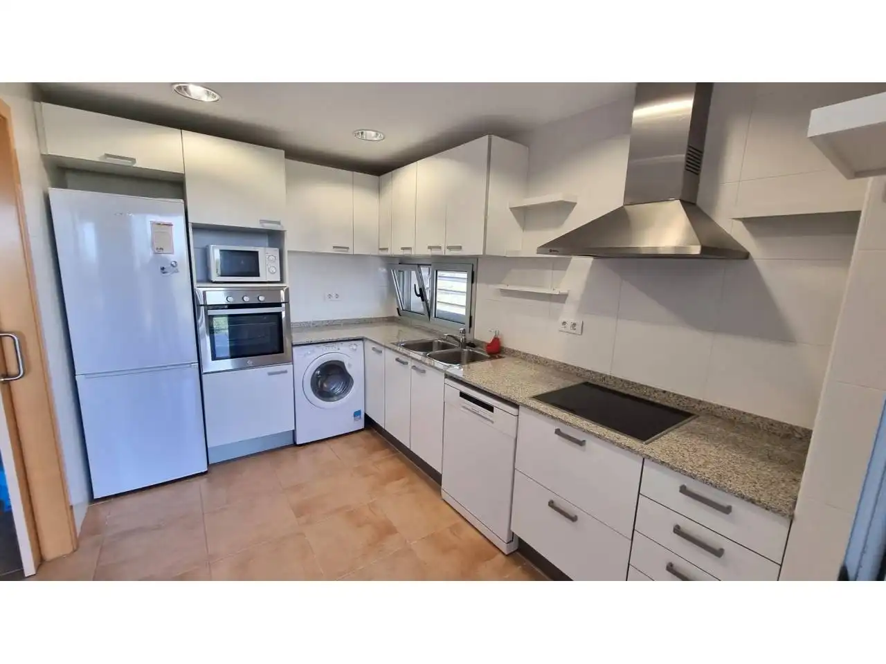Kitchen of Flat for sale in L'Ampolla  with Air Conditioner, Heating and Balcony