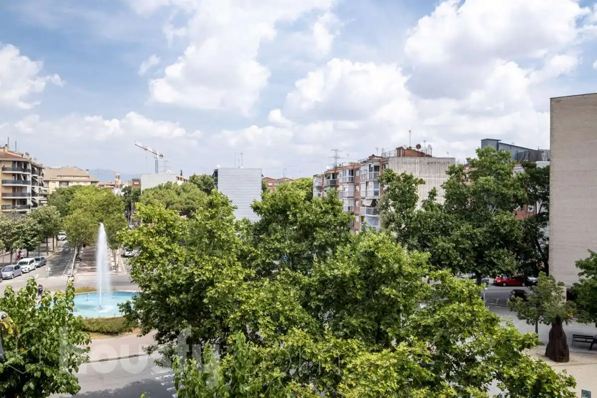 Vista exterior de Piso en venta en Santa Perpètua de Mogoda con Balcón