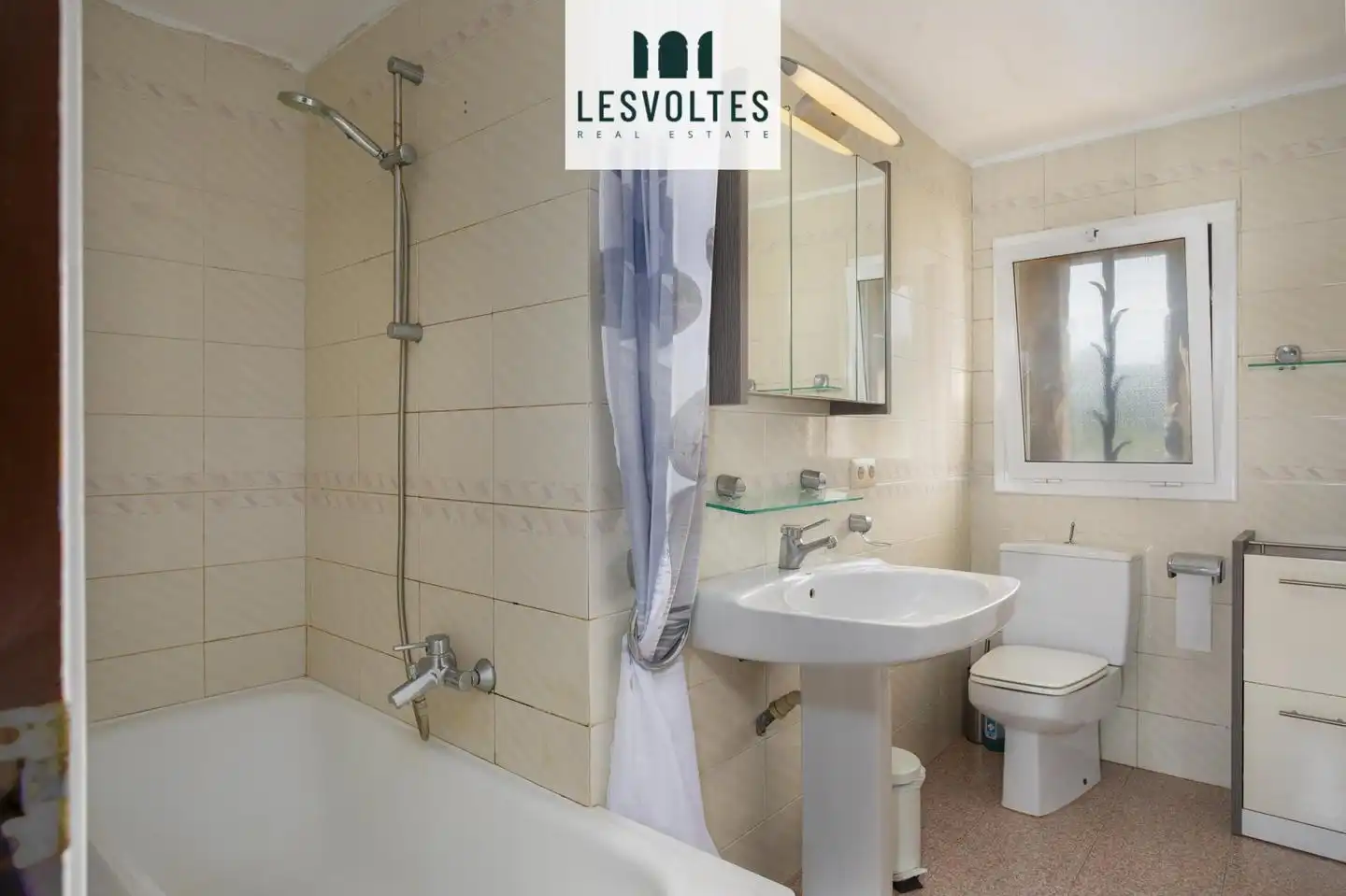 Baño de Casa o chalet en venta en Vall-llobrega con Calefacción, Jardín privado y Terraza