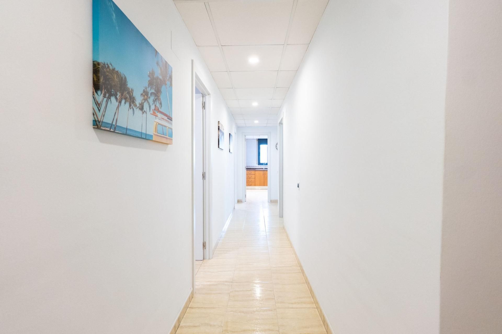 Wohnung zum Verkauf in Deltebre mit Klimaanlage, Terrasse und Möbliert