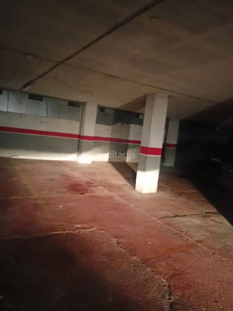Garatge en venda a Carrer Ancianitat, Zona Esportiva