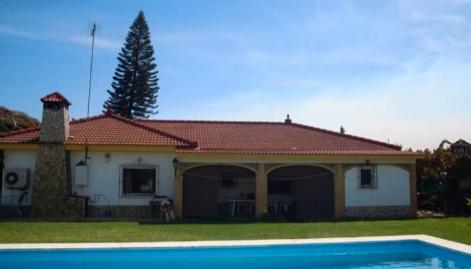 Foto 2 de Casa o xalet de lloguer a Carretera Olivares, 1, Sanlúcar la Mayor, Sevilla