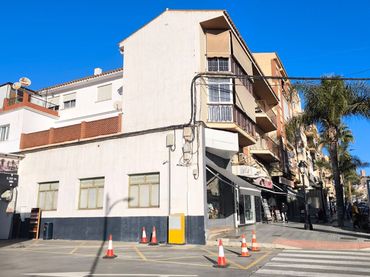 Local comercial en venda a Avenida VIVAR TELLEZ