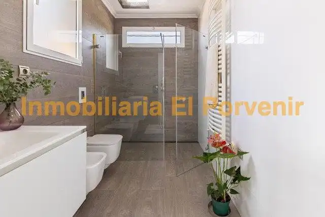 Baño de Casa o chalet en venta en Torrent con Aire acondicionado, Calefacción y Jardín privado
