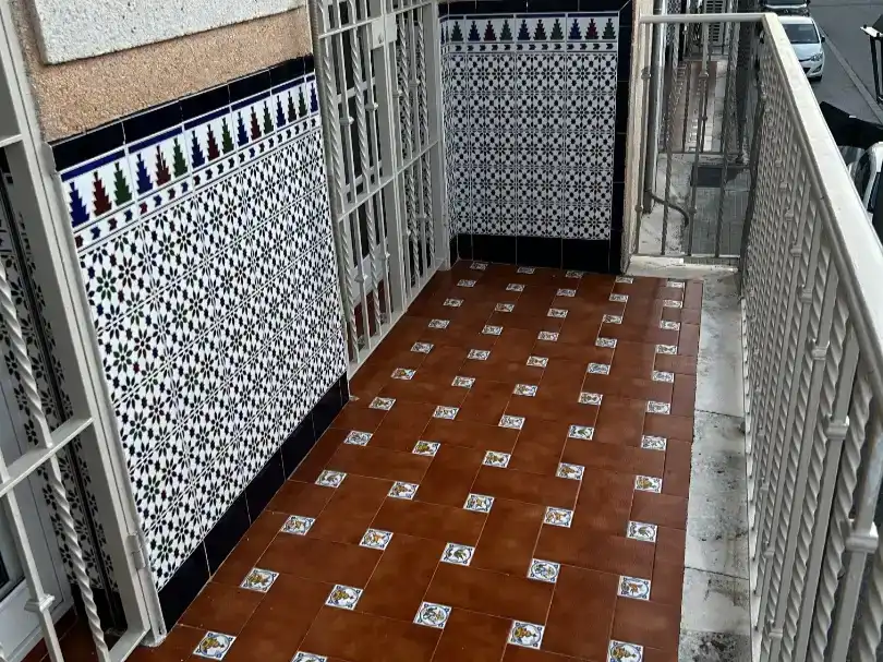Casa adosada en venda en La Rinconada amb Aire condicionat i Balcó
