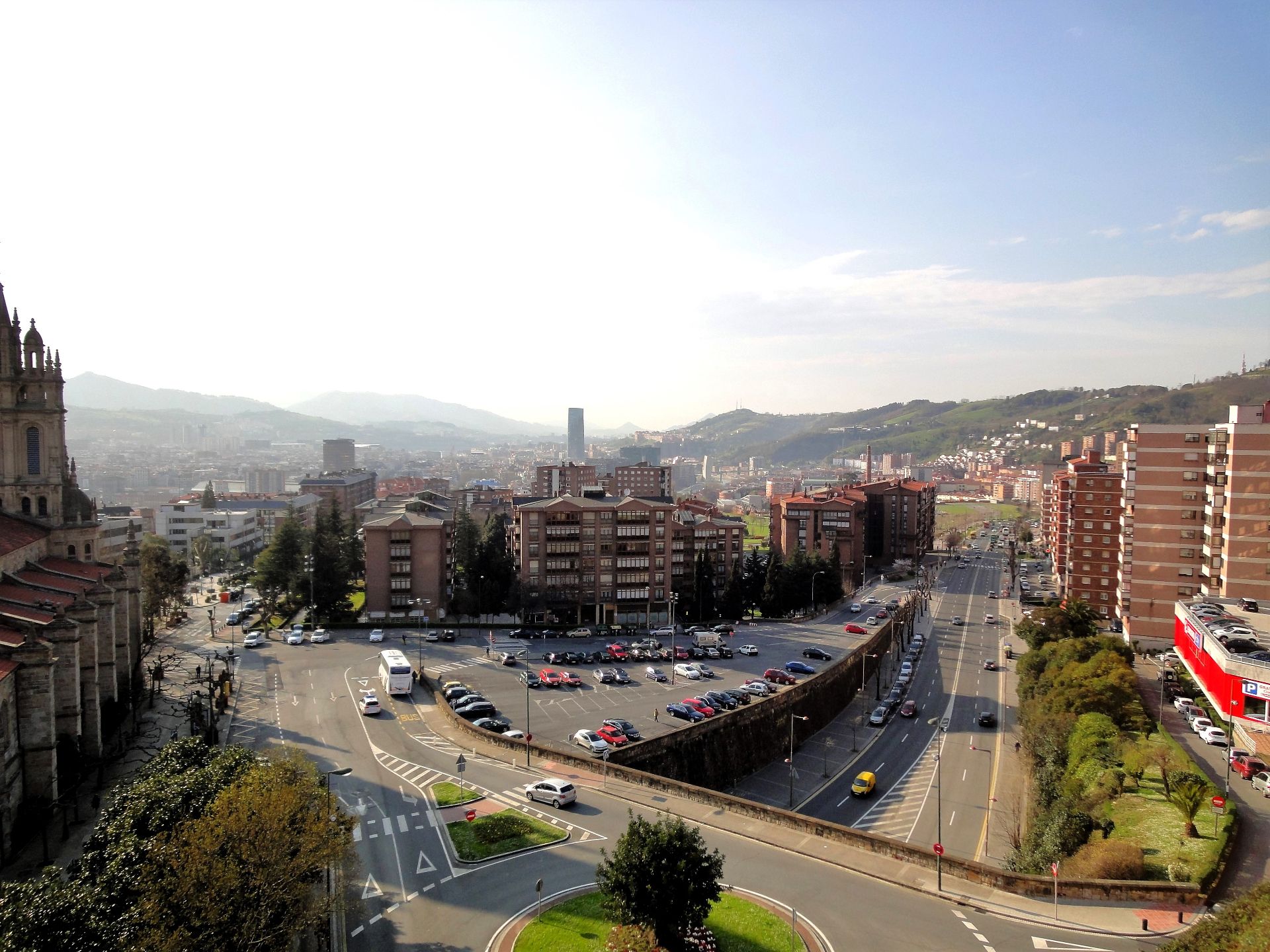 Vista exterior de Dúplex en venda en Bilbao  amb Calefacció i Balcó
